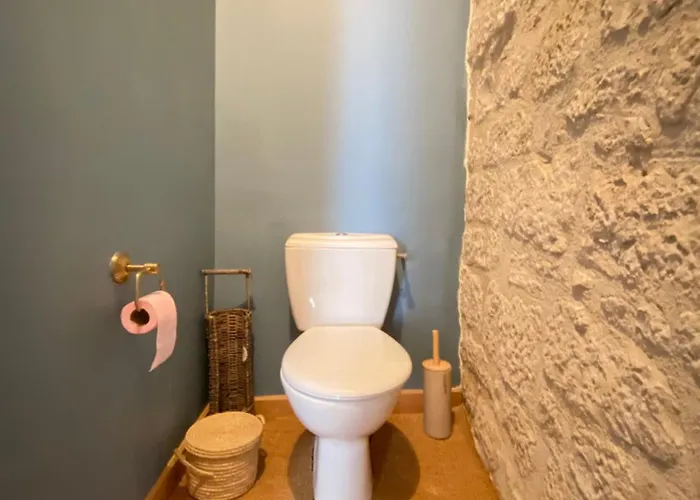 아파트 Gorgeous Old House In The Centre Of *